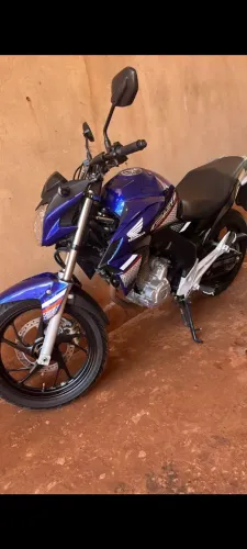 Vendo cb250 Twister 16mil km moto muito conservada pneus bons