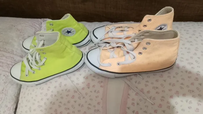 Tênis de menina ótimo estado os 2 por 100 reais
