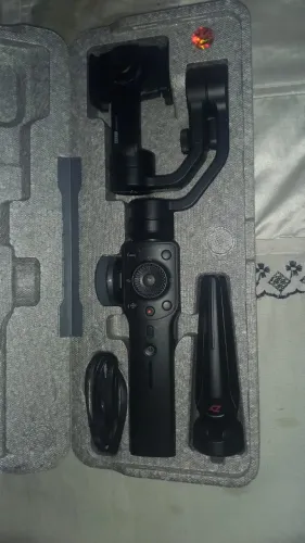 Estabilizador De filmagem para celular (GIMBAL)