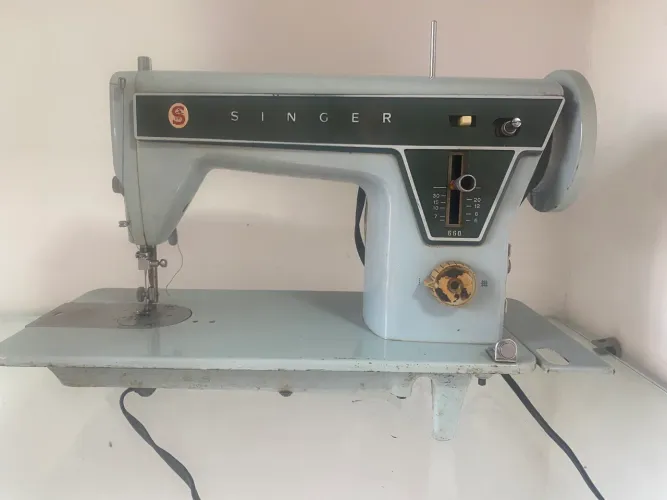 Máquina costura antiga singre 