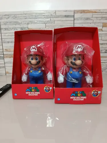 Boneco do super Mario,novo na caixa ,23 cm.
