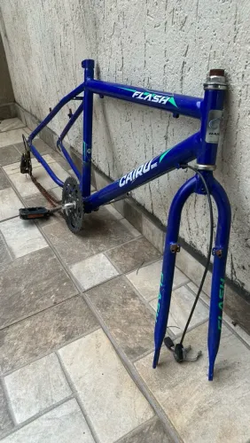 QUADRO DE BICICLETA FLASH CAIRU ALUMÍNIO