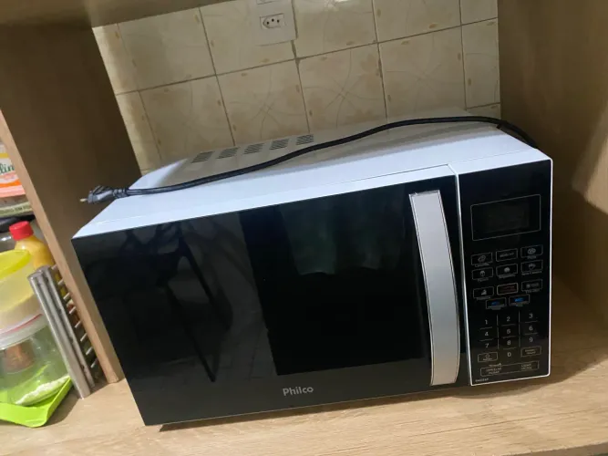 Micro-ondas Philco PMO26P - 26 Litros 
