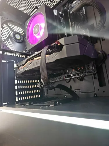PC GAMER RYZEN 7 + GTX 1660 Ti + 16GB DDR4
