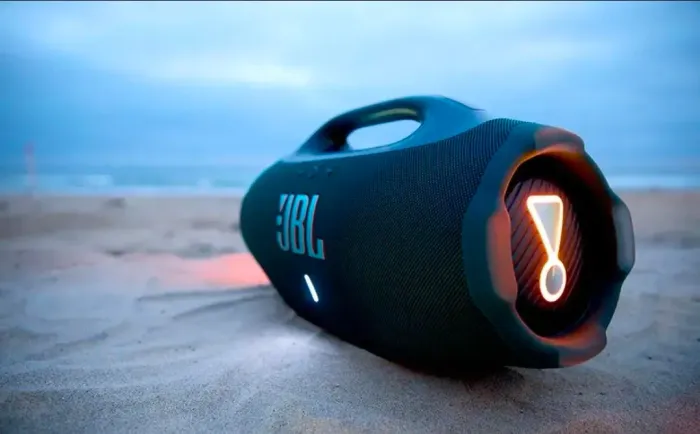 Caixa de som BomBox 4 JBL a prova d'água 