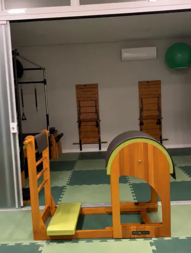 Vende-se Equipamento de Pilates Ladder Barrel da Linha MetaLife