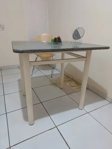 Mesa tampo de granito 4 lugares
