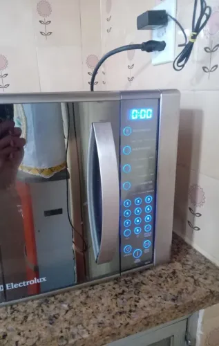 Microondas e Airfryer com Avarias.