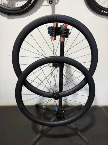 Rodas Hollowgram 45 - Carbono | Zero