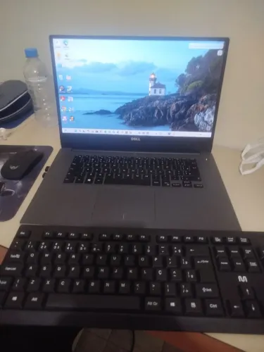 Notebook Dell Inspiron 15 7572 - i7 8ª Ger, 16GB RAM, SSD, Placa de Vídeo NVIDIA MX150