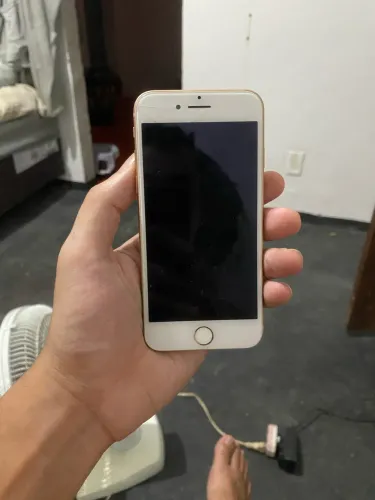iPhone 8 