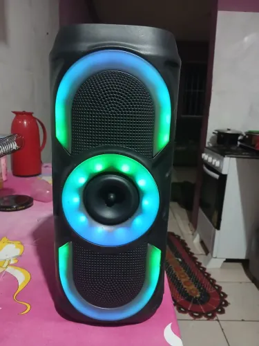 Caixa de som nova em boas condições , estou vendendo porque comprei outra