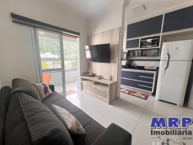 Apartamento a venda em Ubatuba, bairro Toninhas. 300 mts da Praia. Condominio com elevador
