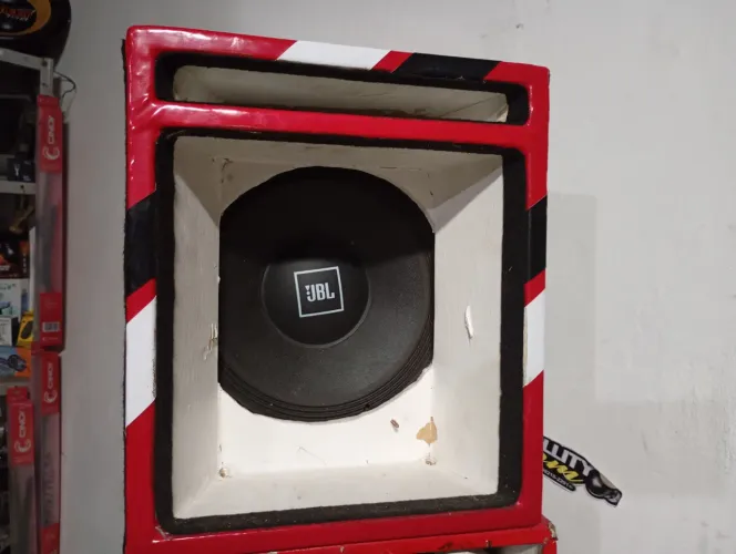 Médio de 10 jbl