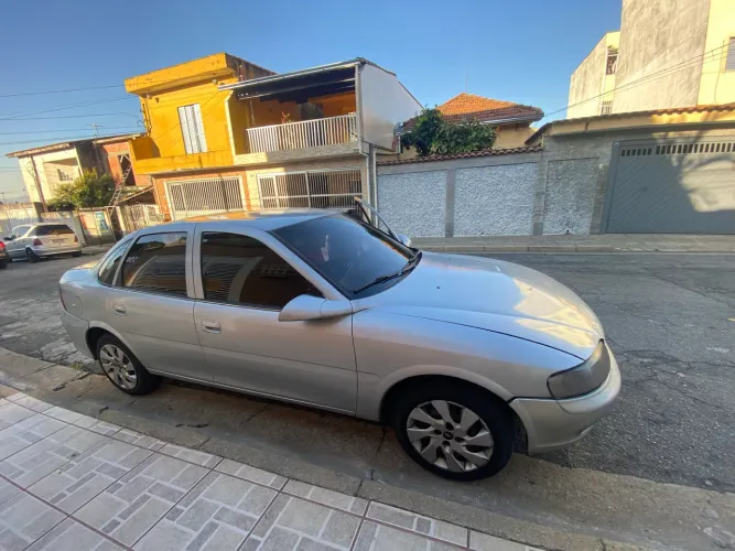Chevrolet Vectra GL 2.2 / 2.0 MPFI 1998