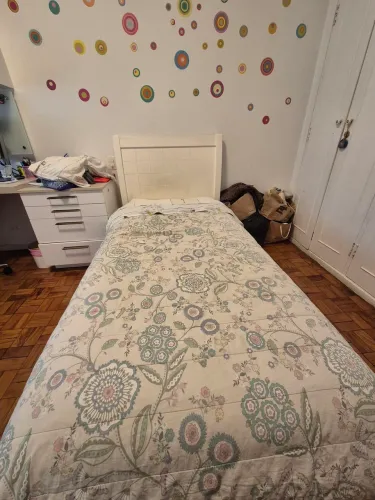 Cama solteiro com auxiliar. Perfeito estado!