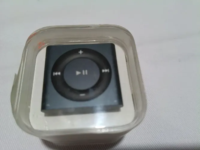 IPOD SHUFFLE APPLE