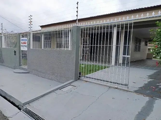 conj. tiradentes, casa c/ 3 qtos s/ 1 ste, 2 vags