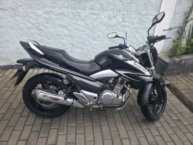 Suzuki Inazuma 250cc Preta 2016