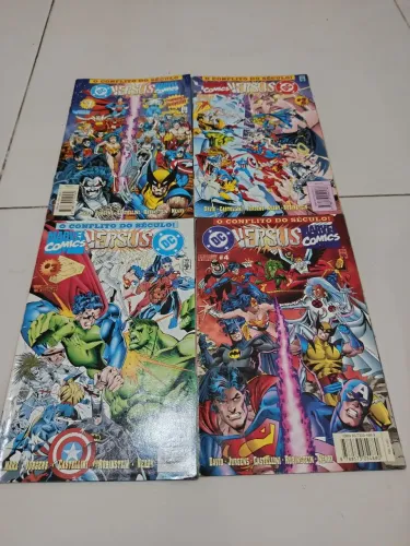 Várias raridades DC versus Marvel