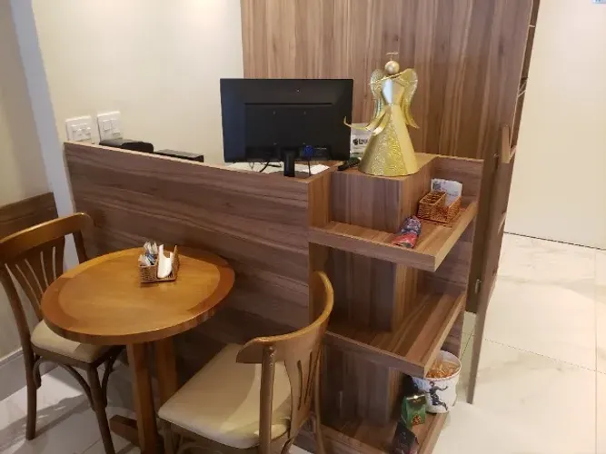 Conjunto de mesa (tampa 60 cm) com 2 cadeira