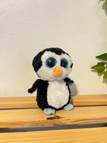 Pinguim de pelúcia Waddles ty