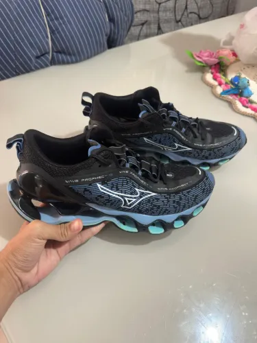 Mizuno Wave Prophecy 13