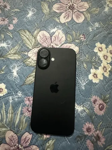 iPhone 16