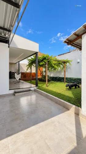 CASA 2 QUARTOS RECÉM-REFORMADA À VENDA