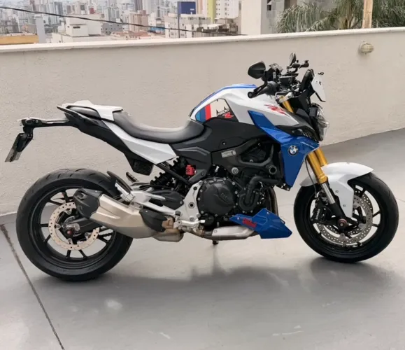BMW F900r Sport Plus