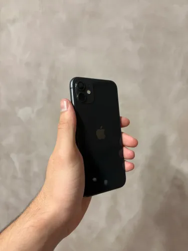 iPhone 11 - 128 GB