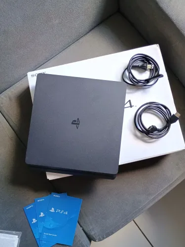 PS4 Slim 1TB