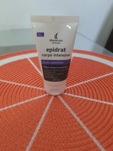 "HIDRATANTE CORPORAL MANTECORP SKINCARE EPIDRAT  CORPO INTENSIVO 40ML"