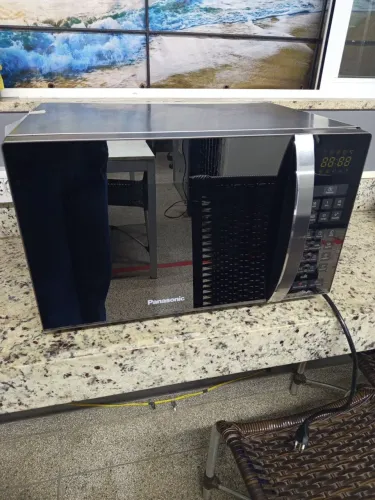 Vendo microondas 32 litros Panasonic 