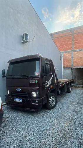 Caminhão Ford cargo  815N