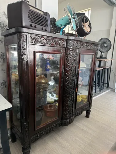 CRISTALEIRA ANTIGA IMPECÁVEL