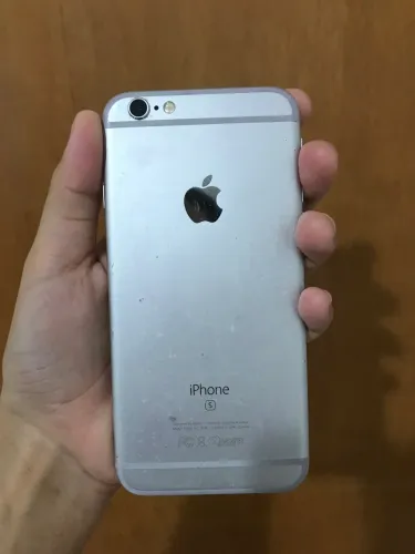 iPhone 6s prateado