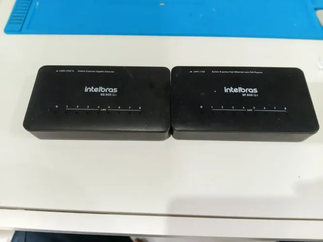 Switch Intelbras ,Sh800 Q+ 8 portas ok os 2