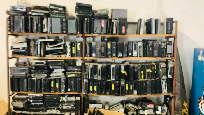 Sucata de rádio automotivo