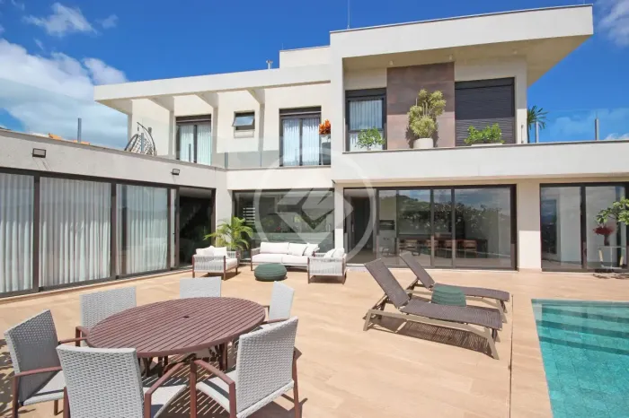 CASA DE 4 QUARTOS PARA VENDA NO CONDOMINIO MIRANDA DA MATA codigo: 341671