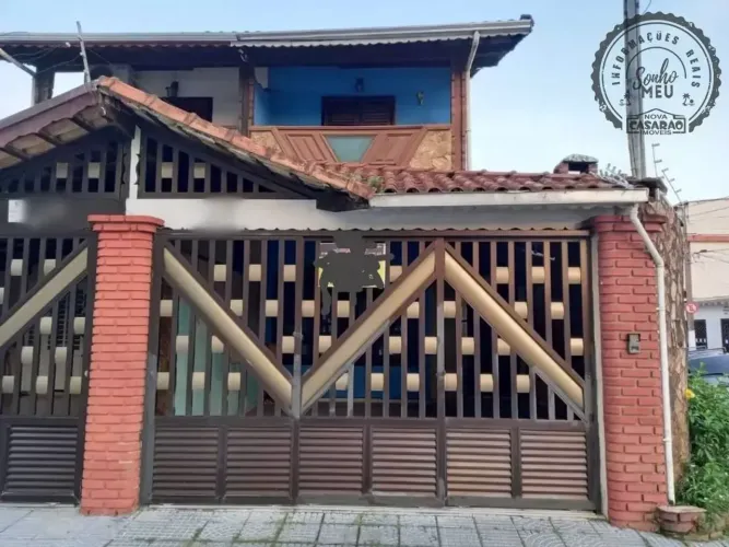 SOBRADO SEMI-MOBILIADO À VENDA NA GUILHERMINA | 2 SUÍTES E TERRENO DE ESQUINA