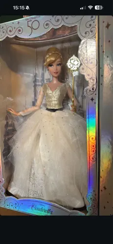 Boneca Cinderela Edição Limitada