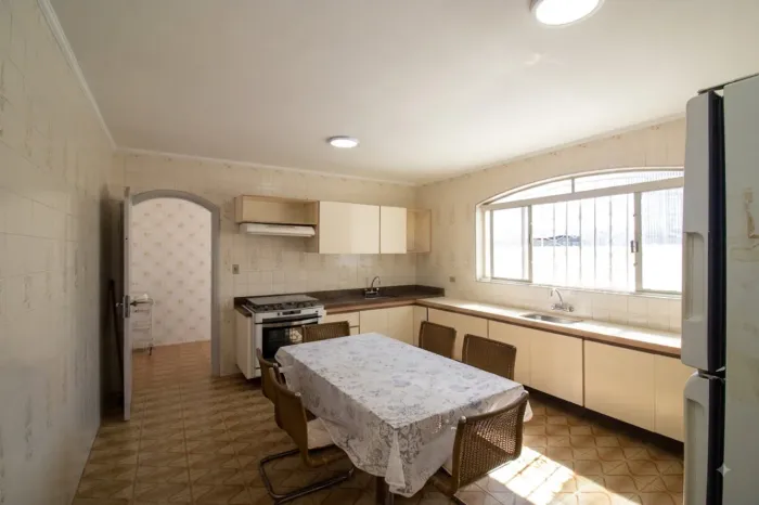 Sobrado para venda em Vila Santa Maria com 3 quartos, sendo 1 suíte, 166m²