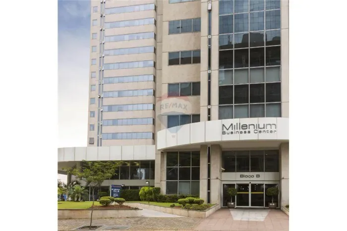 MILLENIUM BUSINESS CENTER - Salas Comerciais de 34 a 188 m2 para Locação - Barra Funda - S