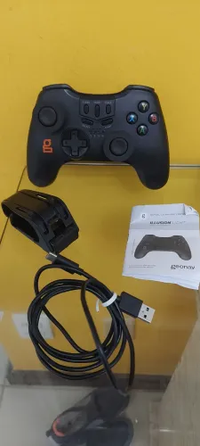 Controle Gamer Bluetooth Geonav Ilusion Multiplat