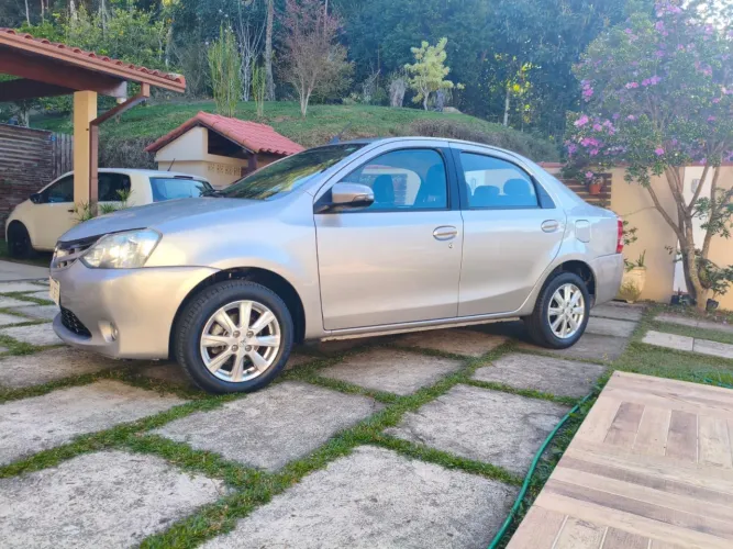 Toyota Etios XLS Sedan 1.5 Flex 16V 4P Aut. 2017