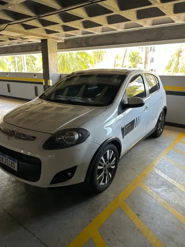 Fiat Palio Sporting 1.6 Flex 16V 5P 2014