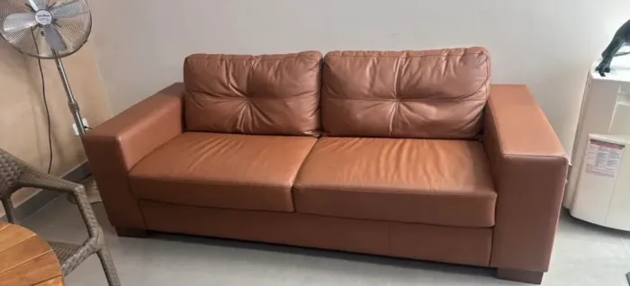 Sofá couro Legítimo