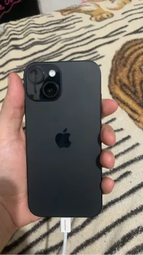 Vendo ou troco Iphone 15 128gb com poucas marcas de uso