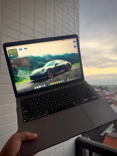 MacBook Air M1